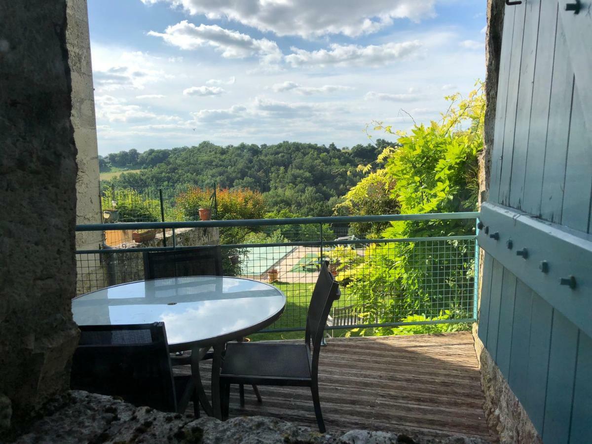 Gite Les Hortalis Montjoi Exterior foto
